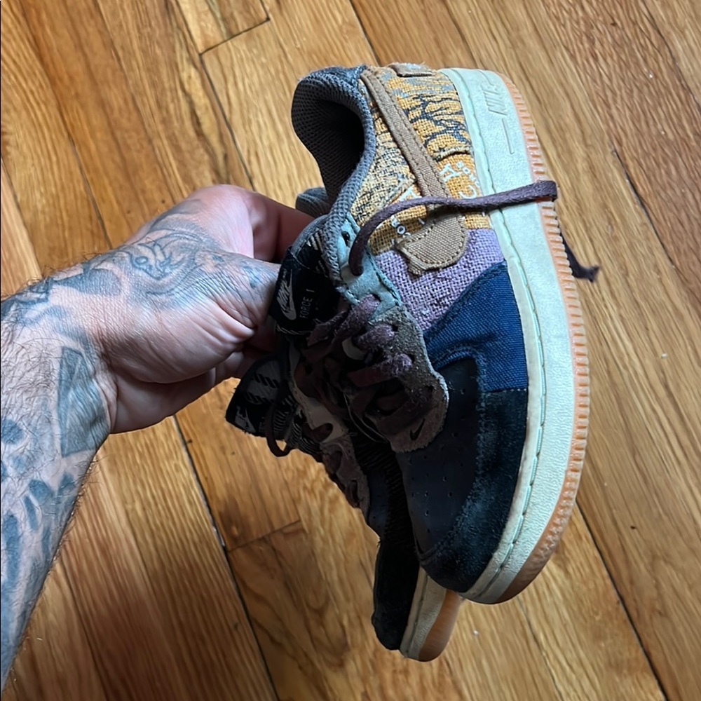 Nike Travis Scott Air Force 1, size 2Y - Picture 4 of 10